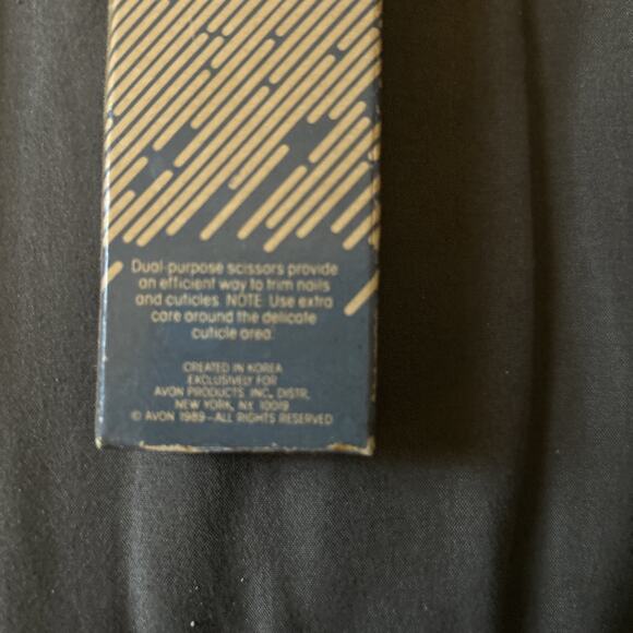 Avon Vintage 1989 Nail & Cuticle Scissors 3 Inch Boxed Manicure Pedicure - Picture 3 of 6